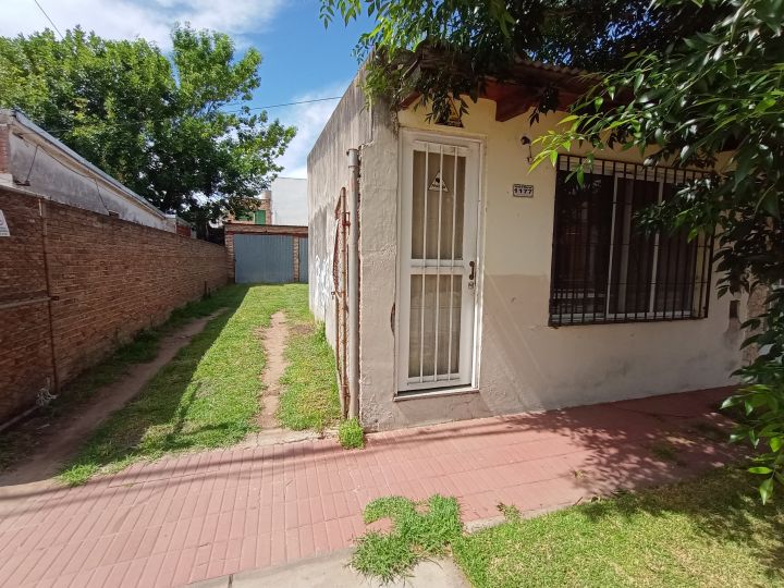 GOYENA  1177   -  TERRENO + GALPON + DEPARTAMENTO  -