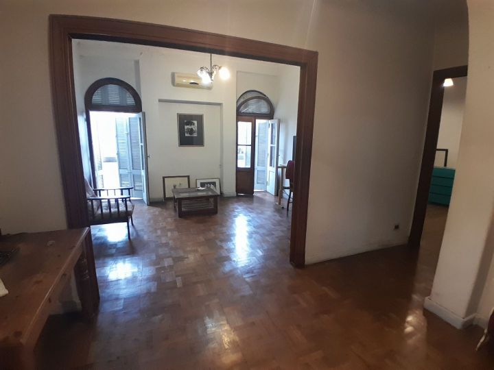 SAN JUAN  1019  -  BALCÒN AL FRENTE  -